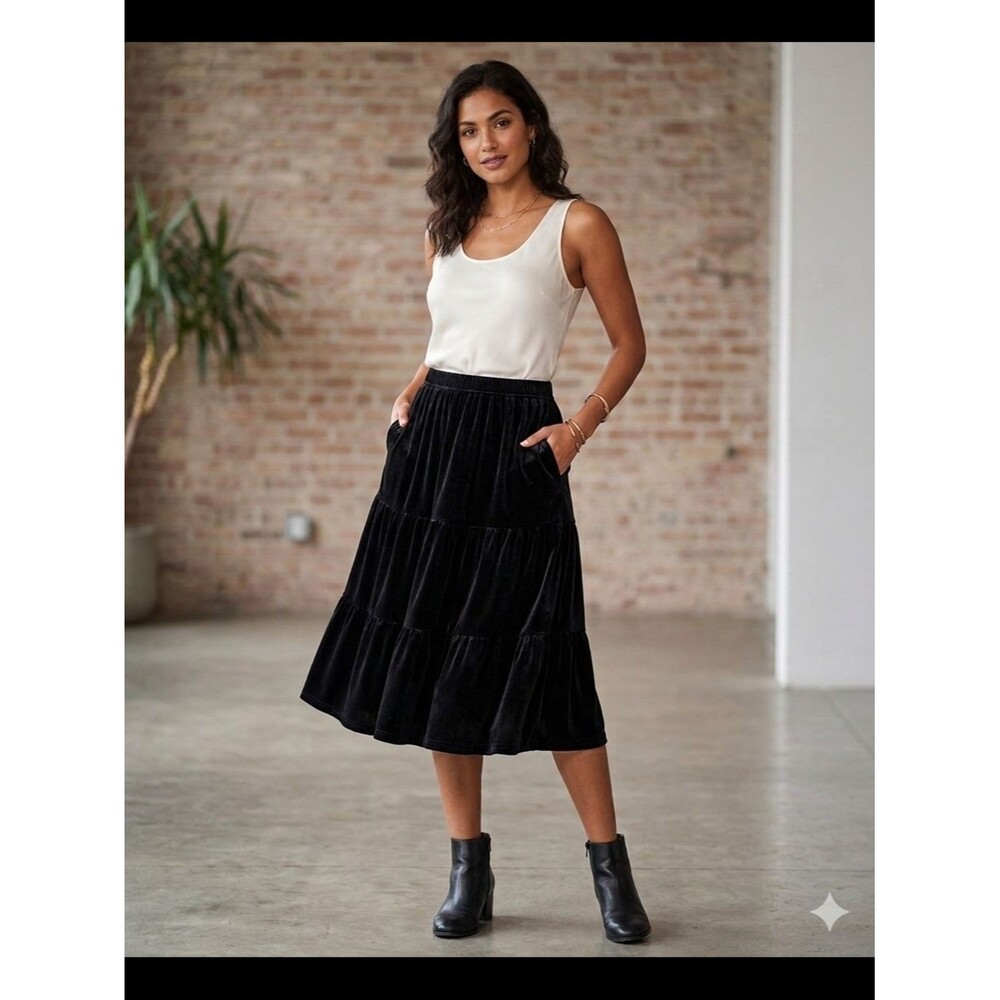 Velvet Tiered Midi Skirt in Black Lg